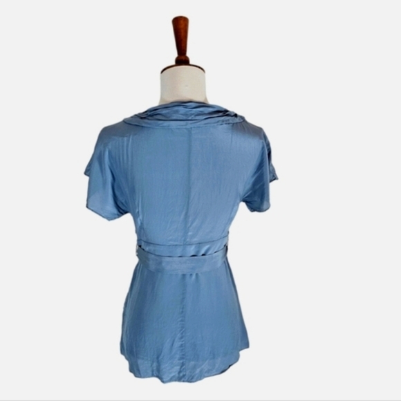 Banana Republic 100% Silk Blue Blouse Top 2 Preowned - Picture 3 of 7